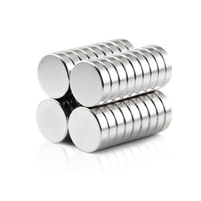 Limpador de janelas magnético